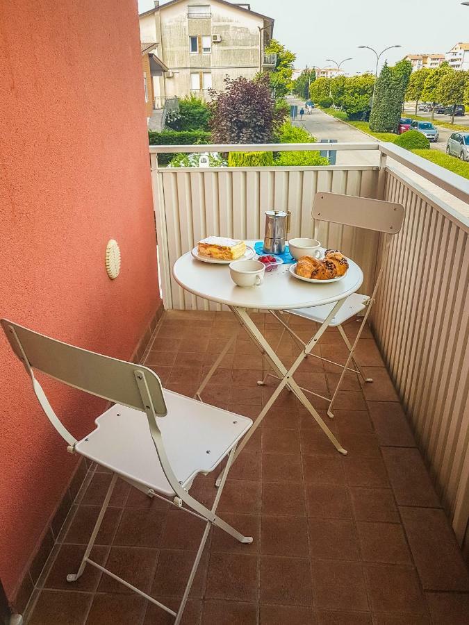 Appartamento A Pochi Passi Dal Mare Caorle Exterior foto